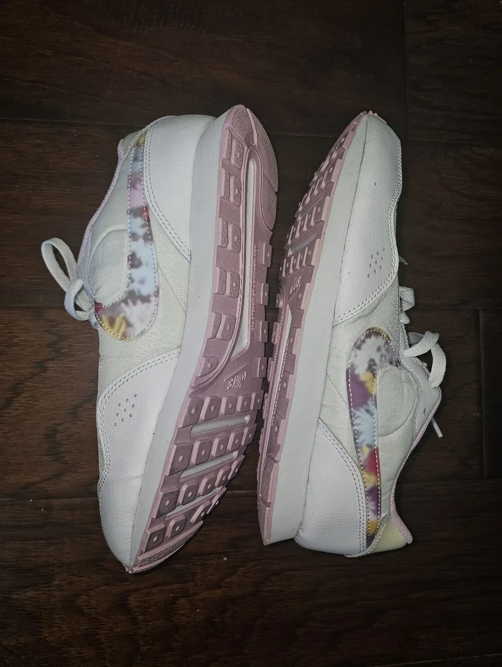 Nike classic low